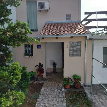 Jasna Apartmán Jadranovo